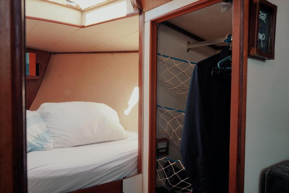 Cozy Lisbon Marina Sleepaboard - Sail Away Hotel Exterior foto